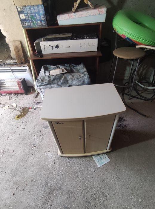 Продам аквариум с тумбой