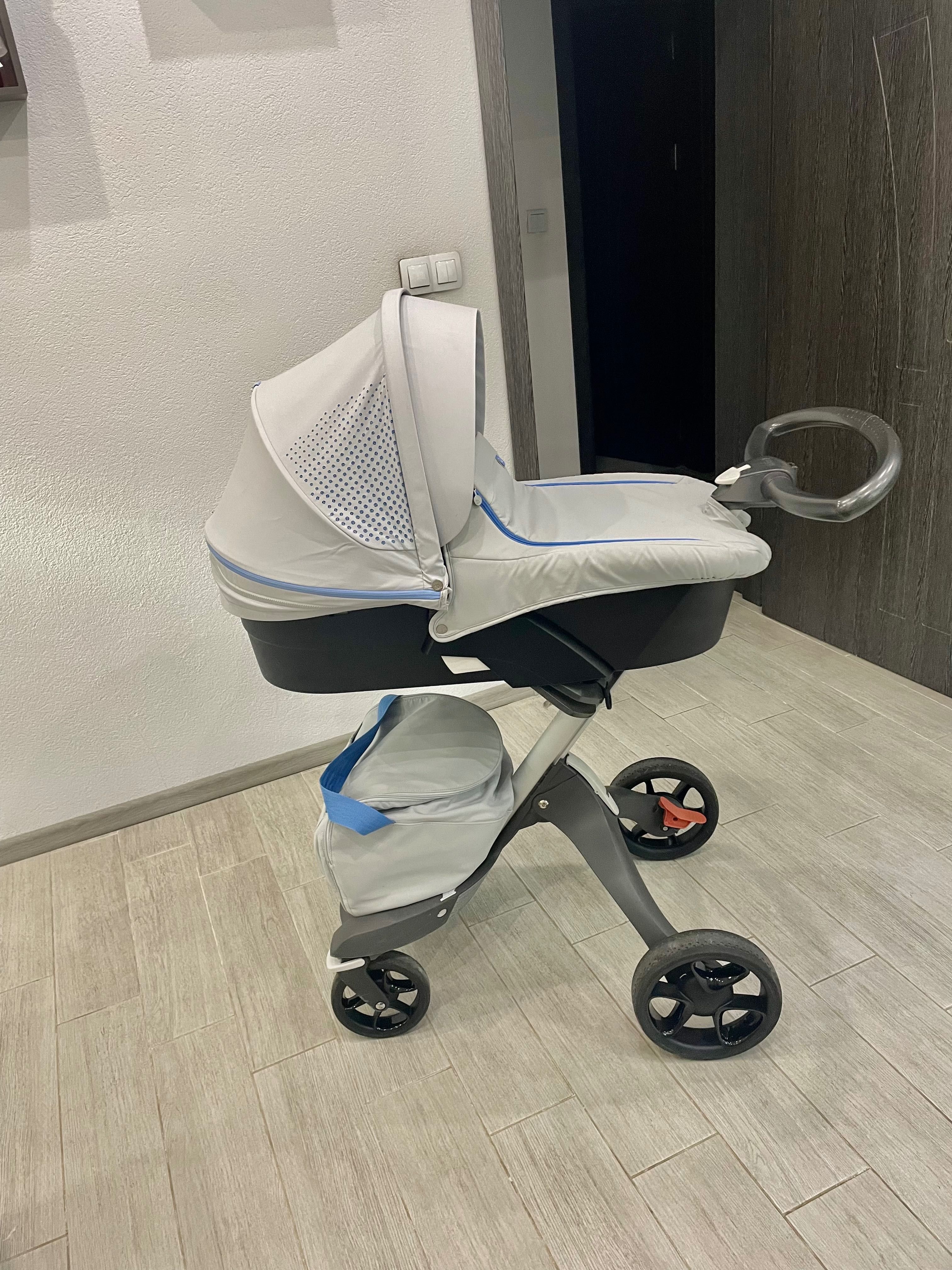 Бебешка количка Stokke