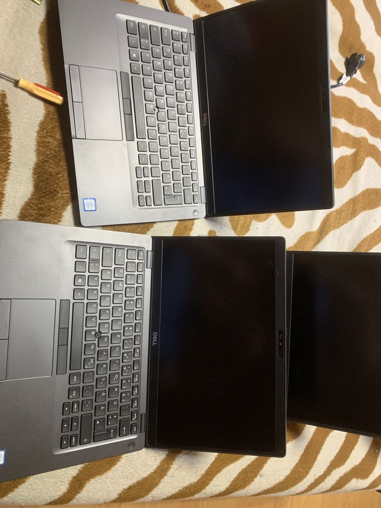 Demamebrez Dell Latitude 5400 i5 gen 8 incomplet