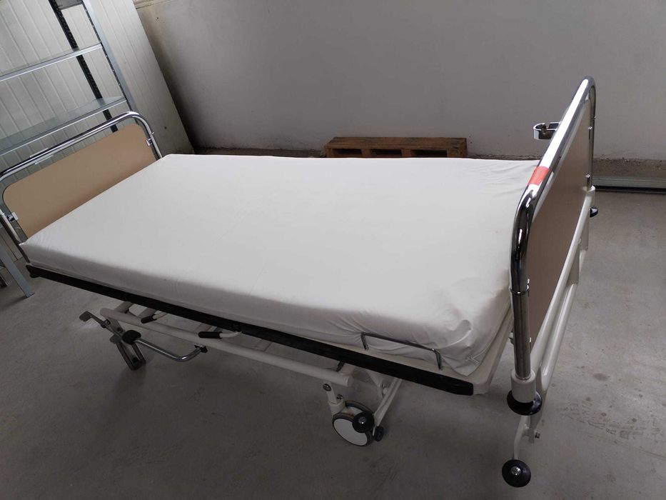 Pat medical mecanic 2 sectiuni – reglaj spatar si inaltime