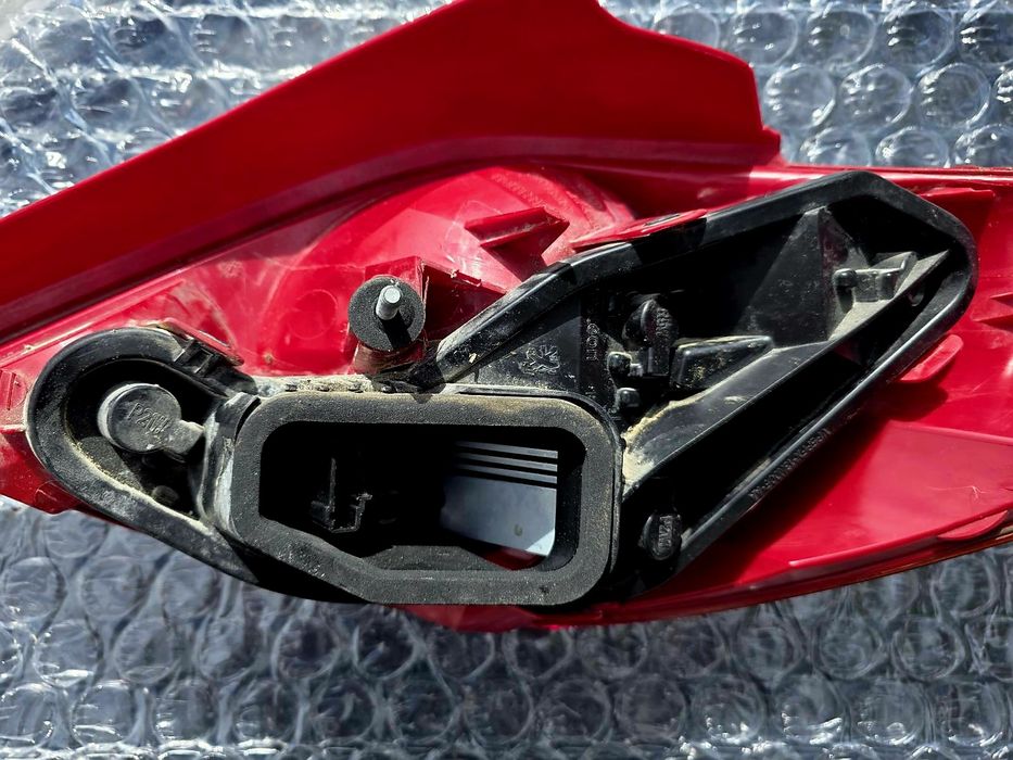 Пежо 207 - 2009 година СТОПОВЕ