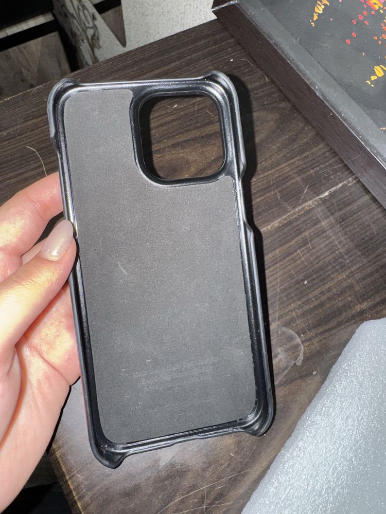Чехлы для 15 pro и 15 max