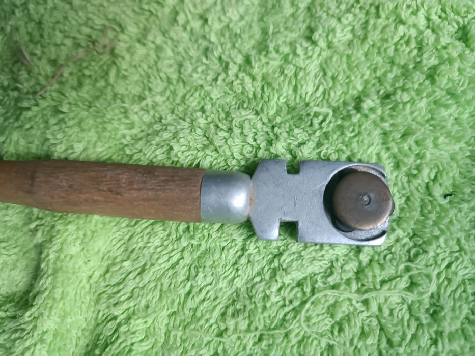 Aparat de tăiat sticla diamantat