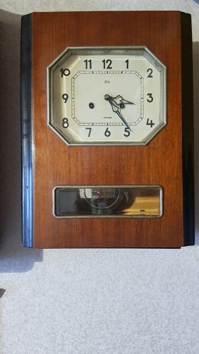 Продам Механические часы с боем