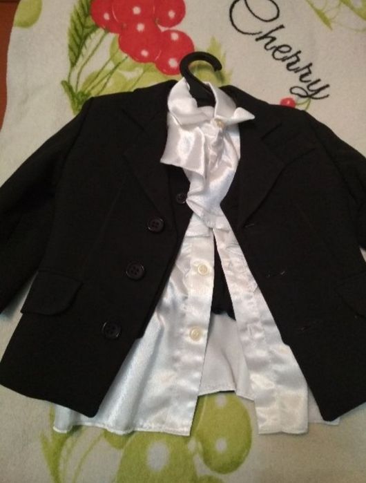 Костюмчик тройка на годик мальчику