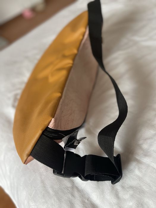 Borseta geanta burta 3D