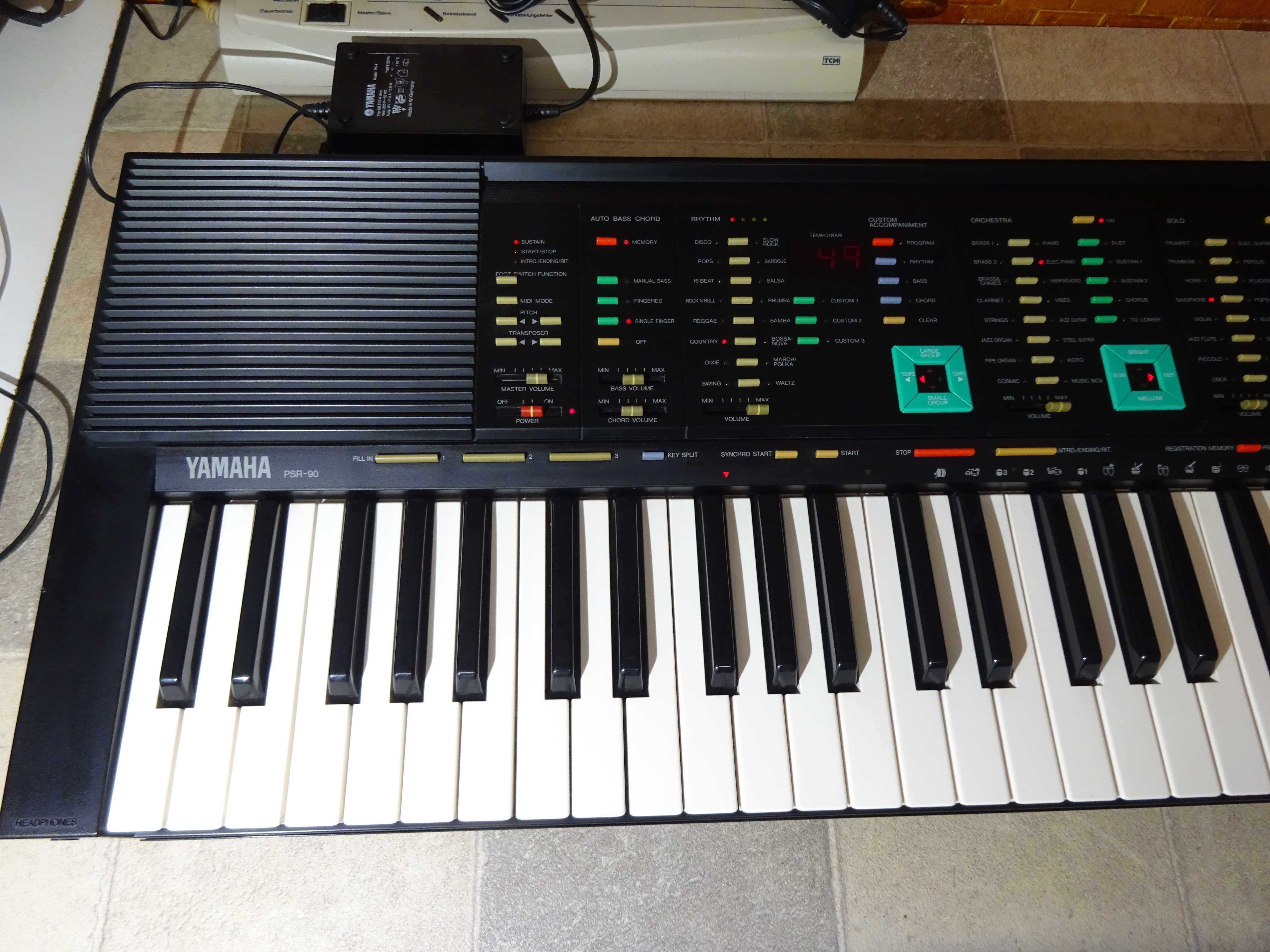 Orga electronica/clapa Yamaha PSR-90