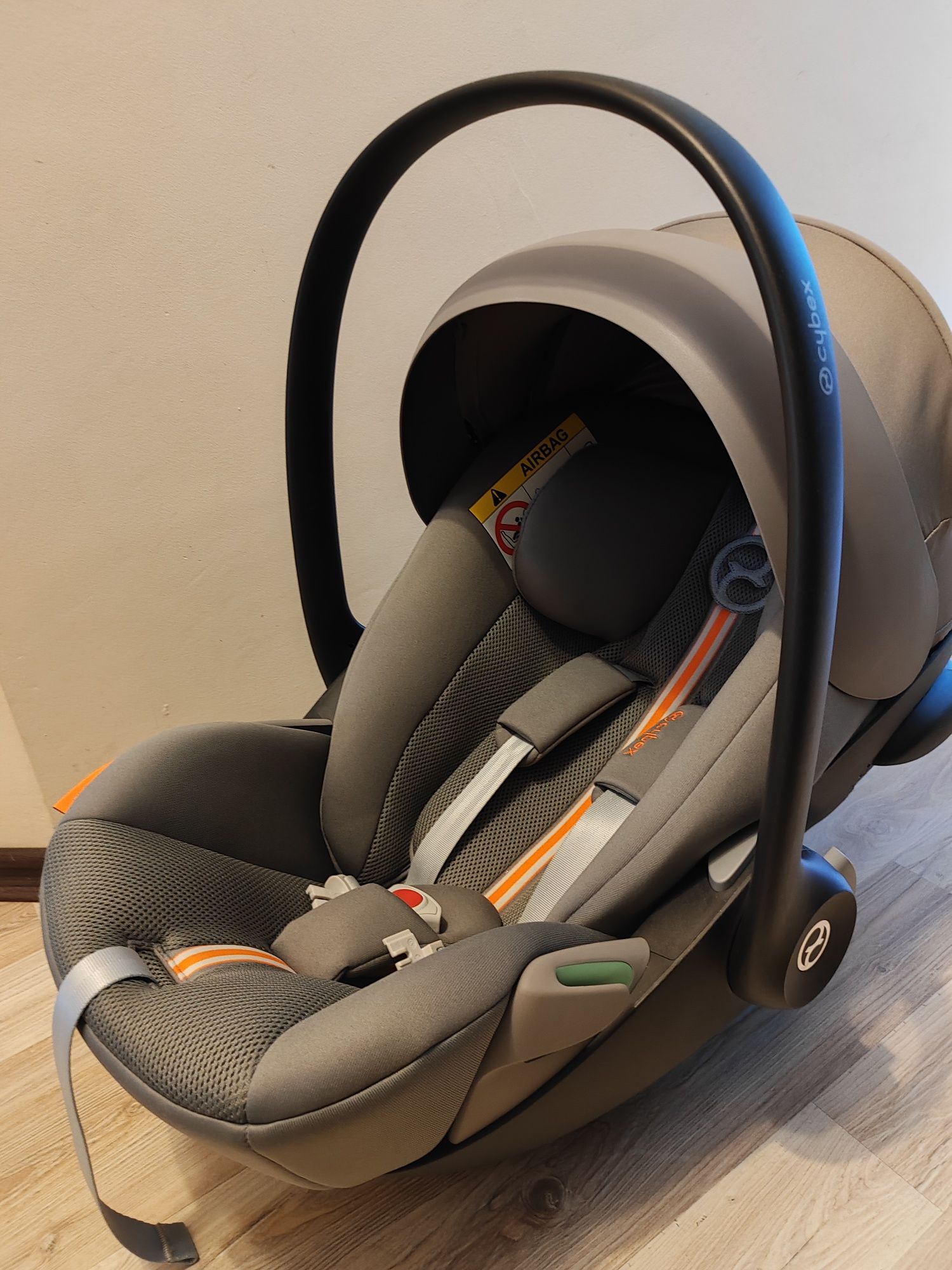 Детско столче за кола Cybex Cloud G Plus i-Size Lava Grey
