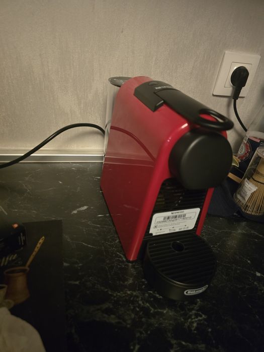 Espressor Capsule Nou Nespresso by De'Longhi Essenza Mini Ruby Red, 19