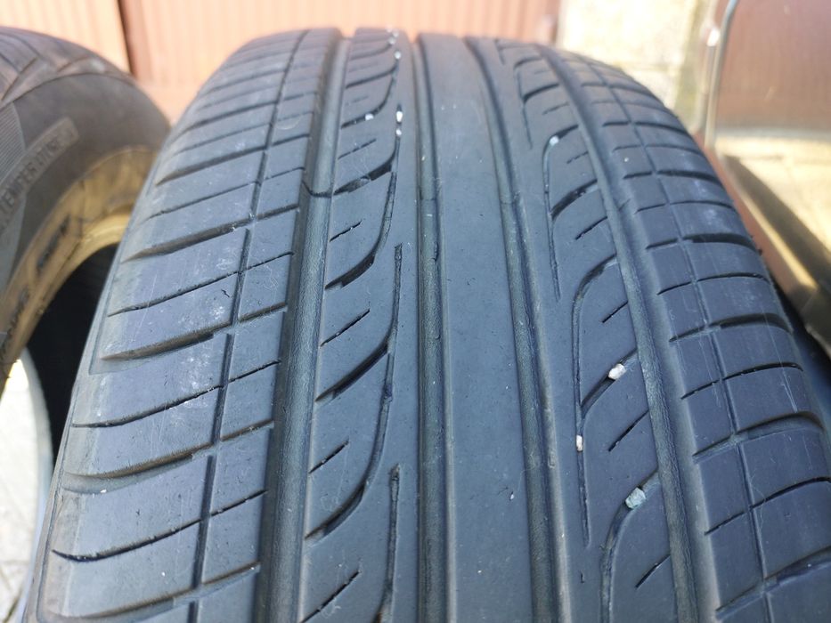 Гуми летни 16" 205 60 16 ДОТ22