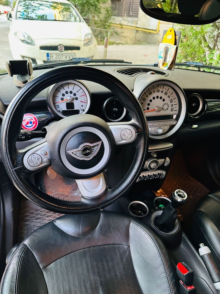 MINI Cooper 1.6 Benzină | 2008 | Full negru | Super stare!