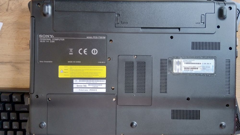 Leptop sony   i3  vayo