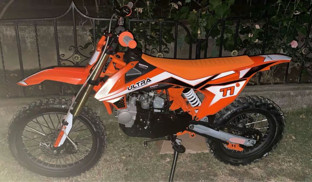 Cross 125cc Ultra+cască