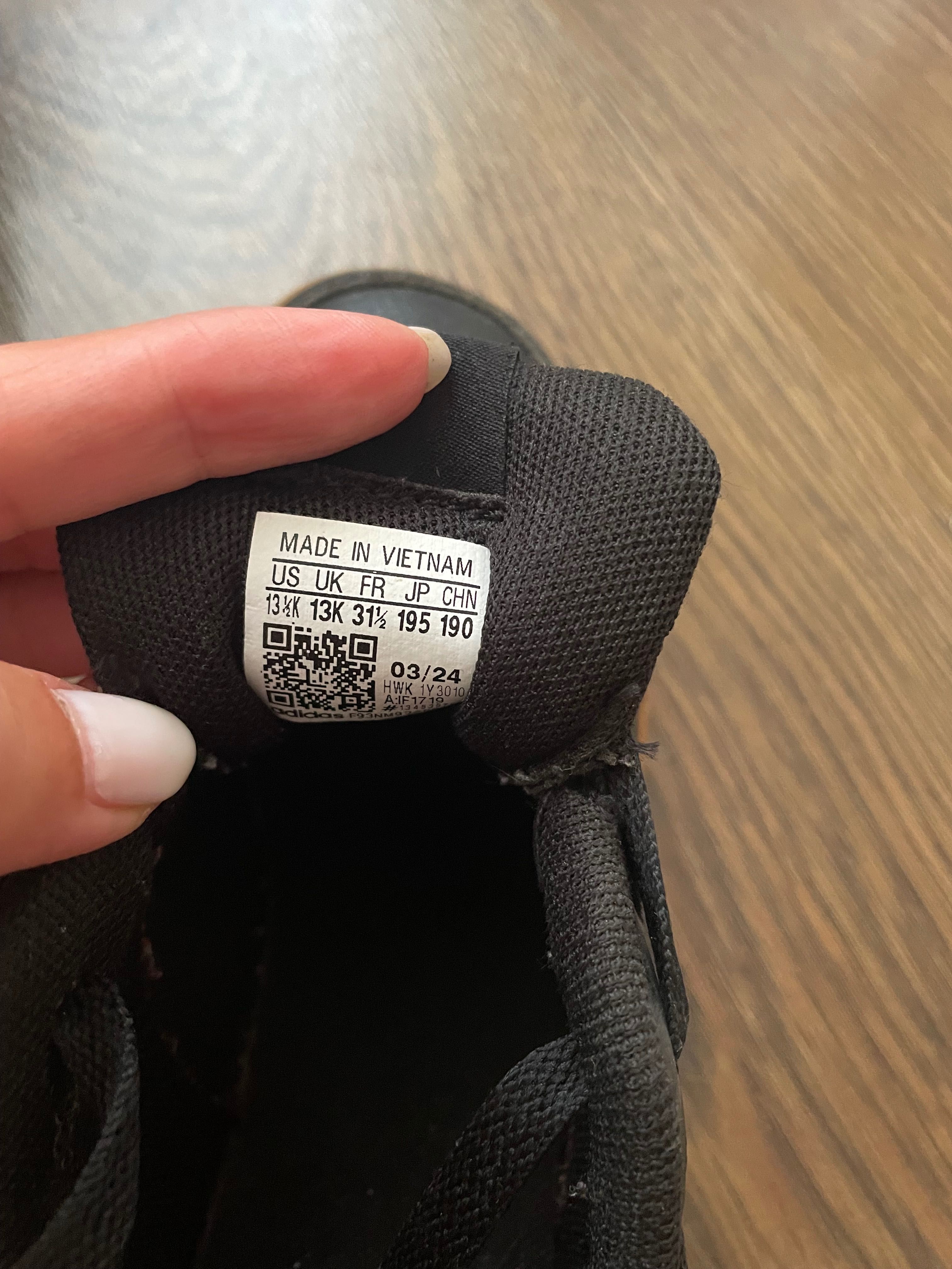 Кожени обувки Adidas размер 31 1/2