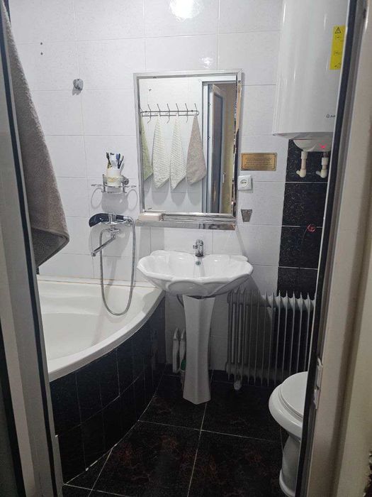 3 хоналик 1 этаж севирный, 4 поликленика