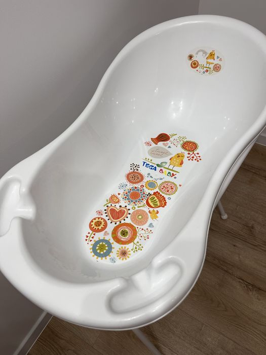 Cadă baie pentru bebeluși cu suport/ Tega Baby