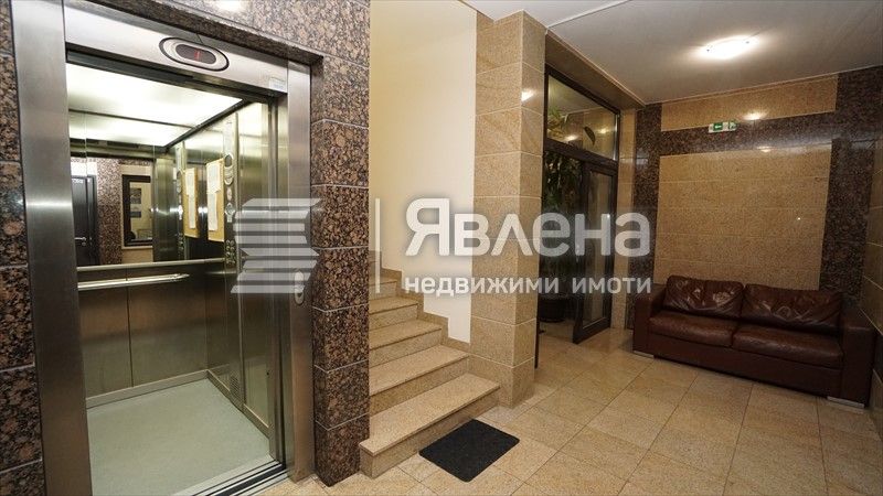 Продава се Тристаен апартамент в София, Лозенец - 100 кв.м за 3700 €/кв.м - Снимка #1