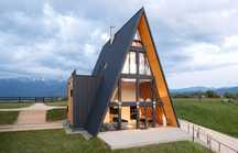 Cabana stil A Frame, casa, foisoare si terase din structura de lemn