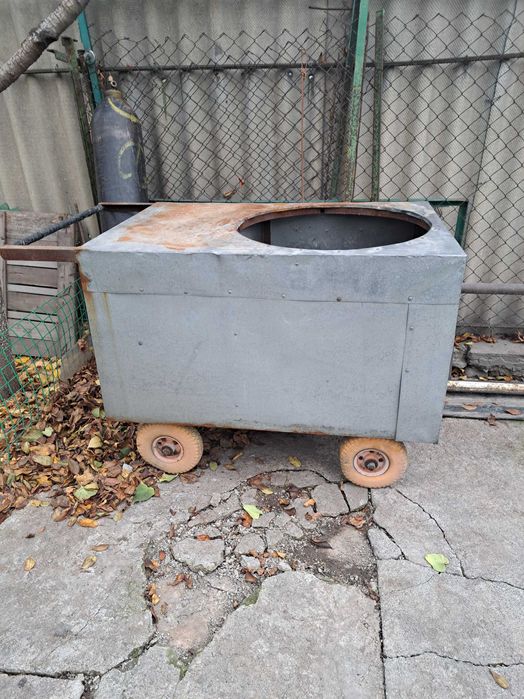 Тачка для продажи плова