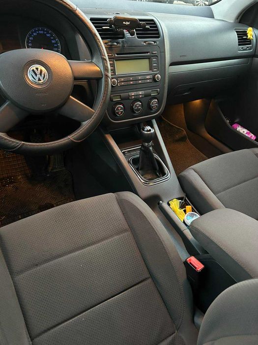 Gold 5 1.9 TDI година 2005