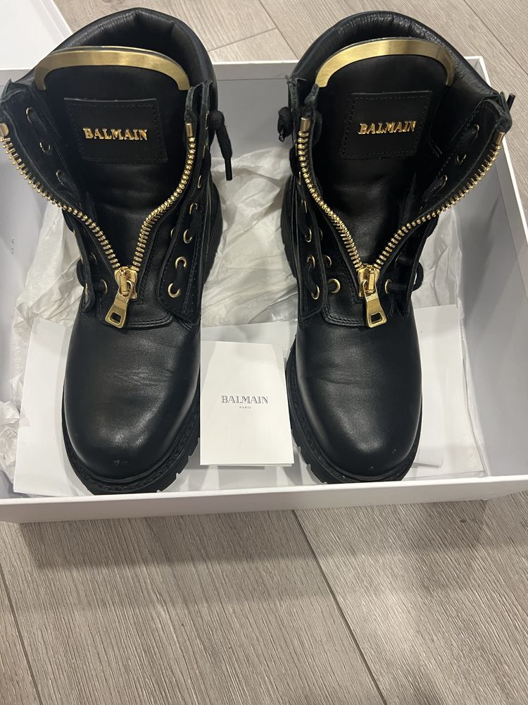 Ghete piele Balmain masura 37