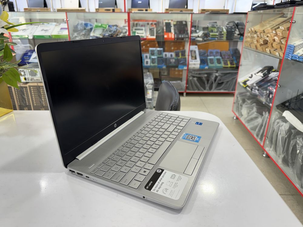 2 ta bir xilda idealni hp core i3 11 avlod 8/256 barmoq izi scaner bor