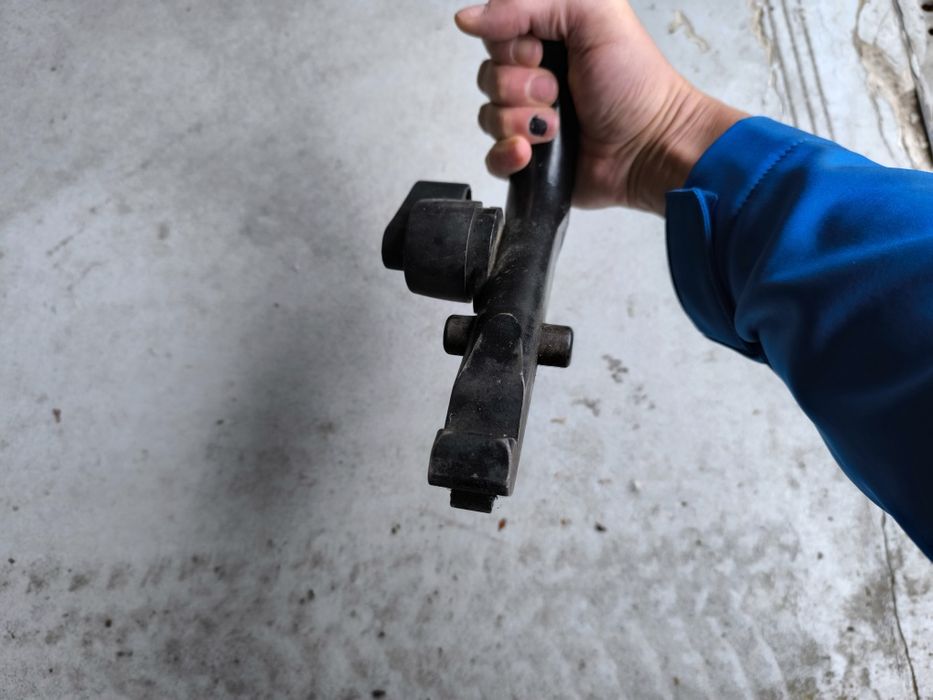 Thule/BrinkТеглич за Мицубиши Колт 6