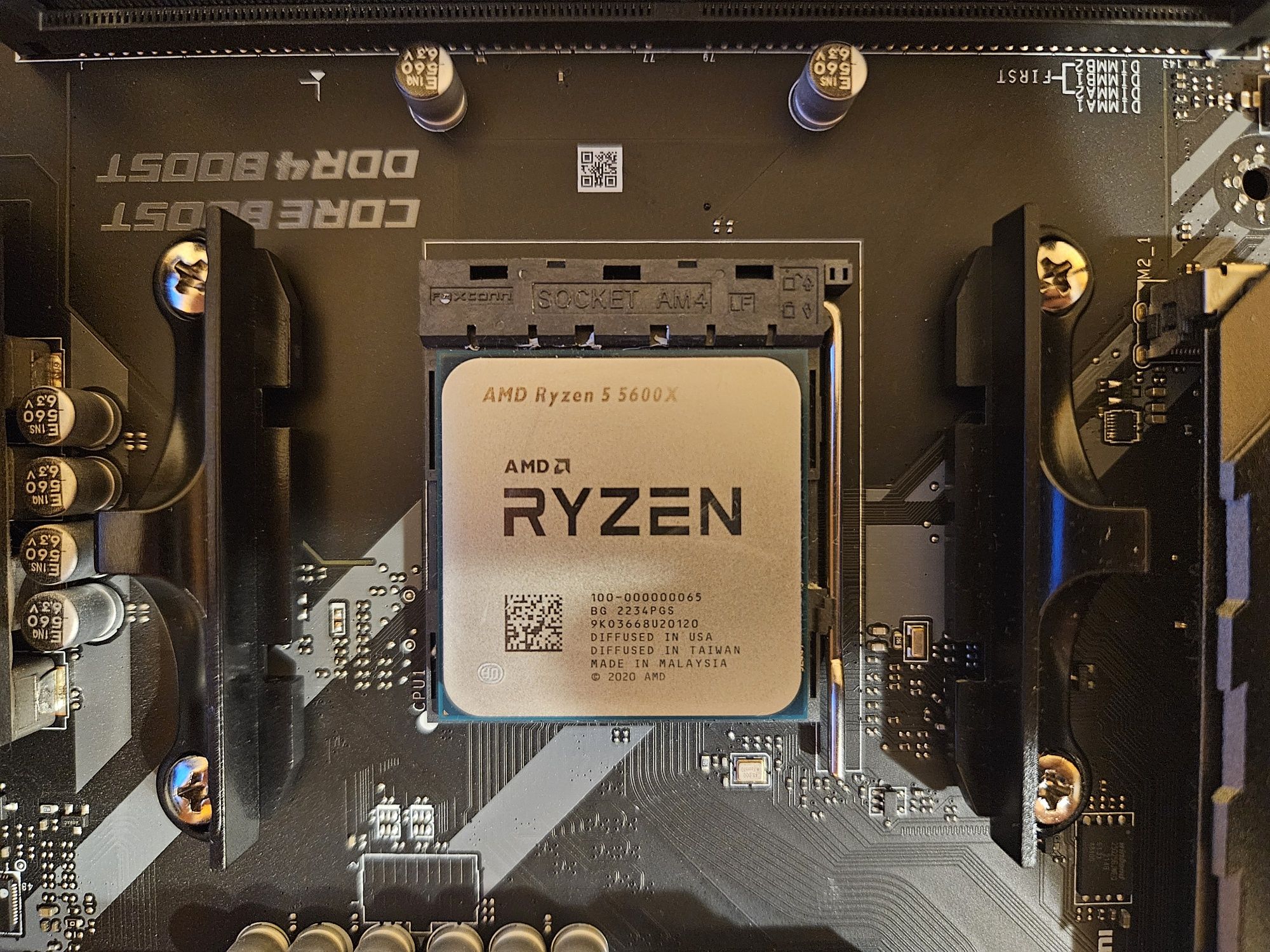 Комплект Ryzen 5 5600x, Kingston Renegade 32GB CL16, MSI B550 Tomahawk
