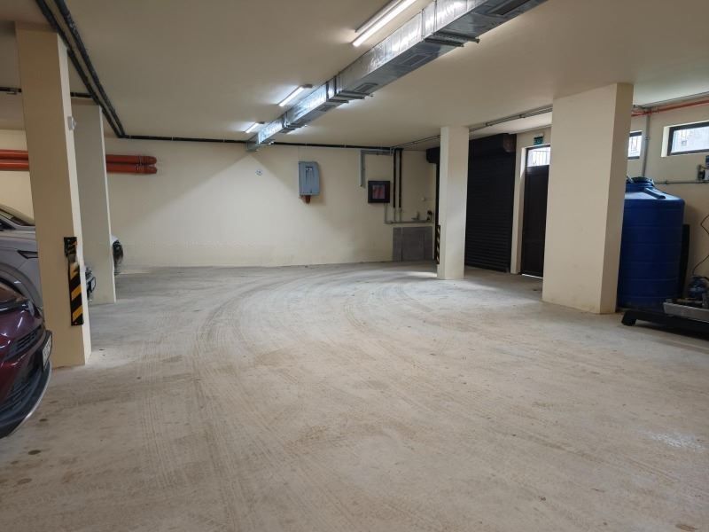 Продава се Тристаен апартамент в София, м-т Детски град - 135 кв.м за 2428 €/кв.м - Снимка #1