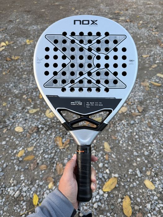 Падел Ракета NOX AT10 Genius 18K By Augustin Tapia 2024