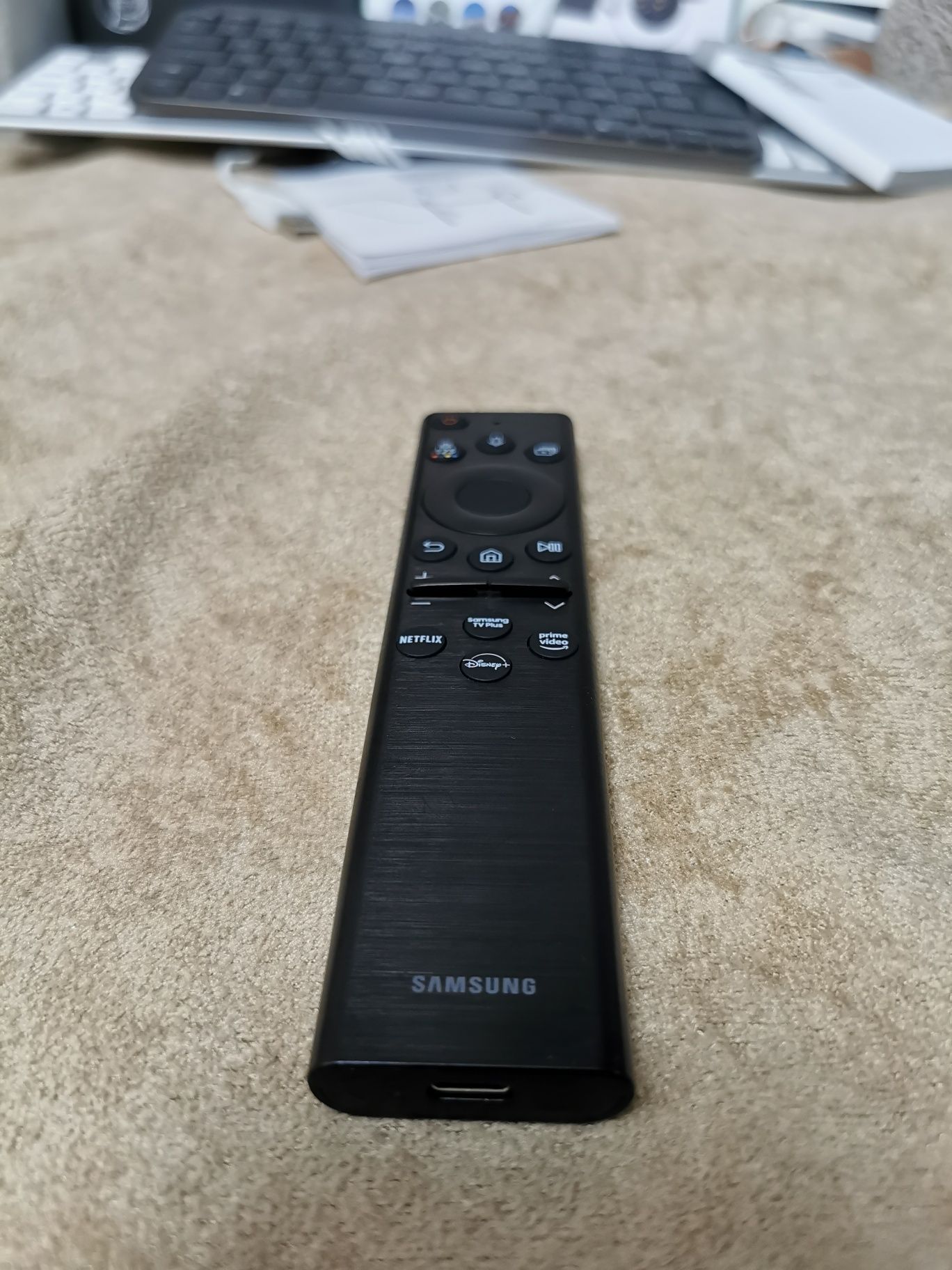 Дистанционно Samsung соларно