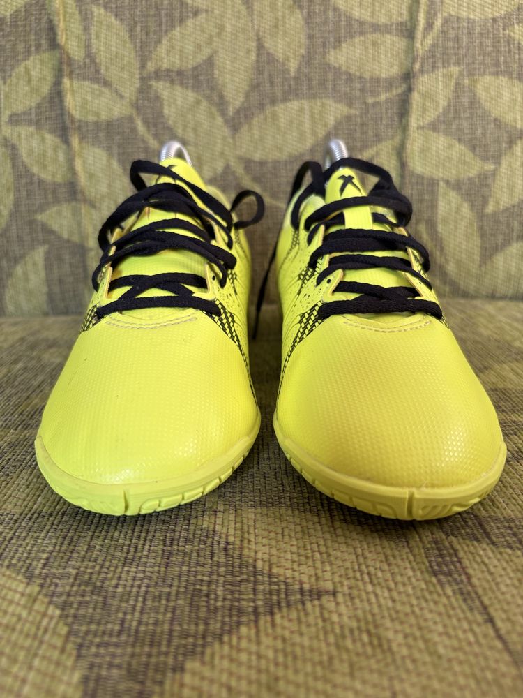 Футболни обувки за зала на Adidas X 15.4 IN
