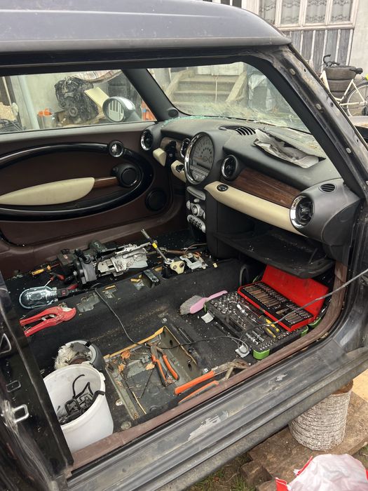 Usa interior plafon maner suporti motor 1.6 Diesel Mini Cooper 2008