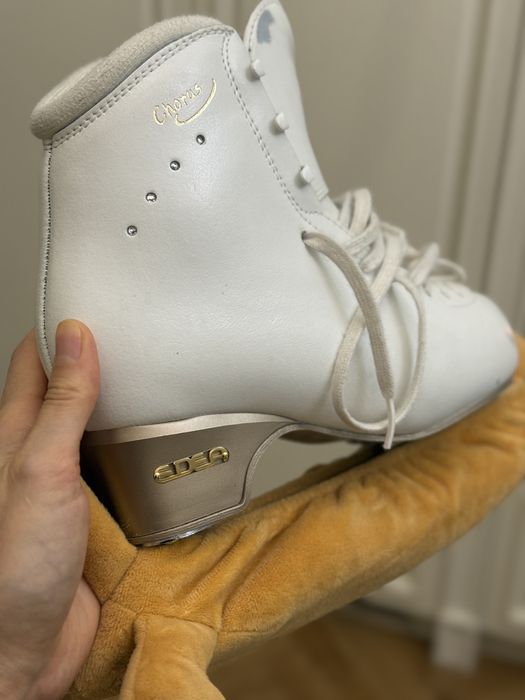 Коньки для фигурного катания