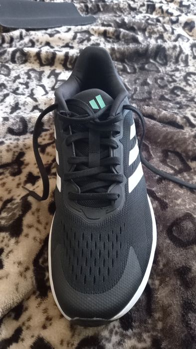 Adidasi adidas originali negociabil prețul