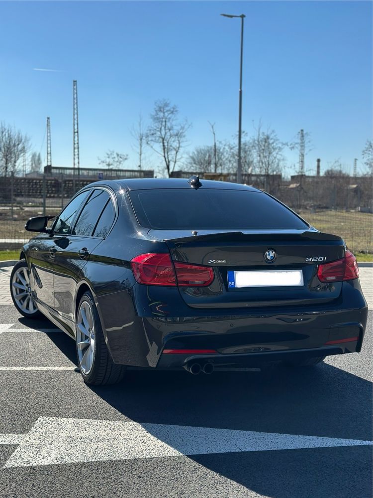 Bmw 328i  xDrive.