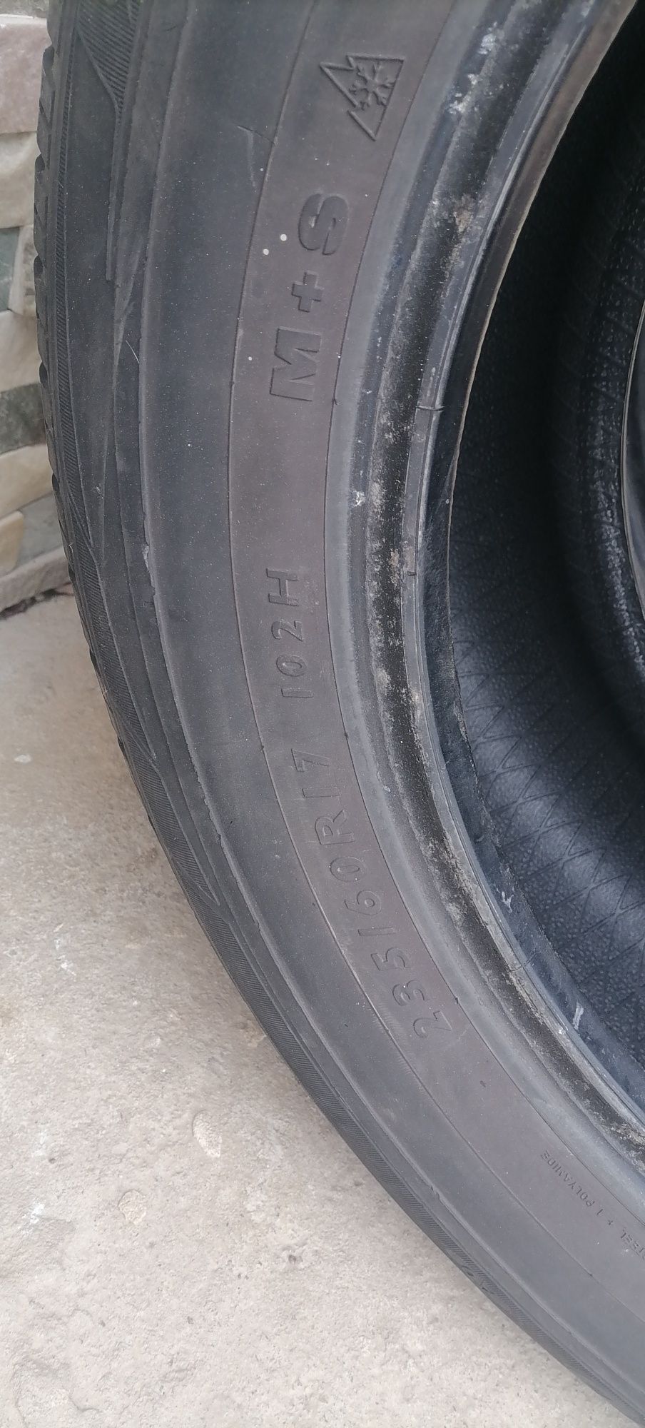 Vand 2 cauciucuri iarna Dunlop 235/60 R17 M+S