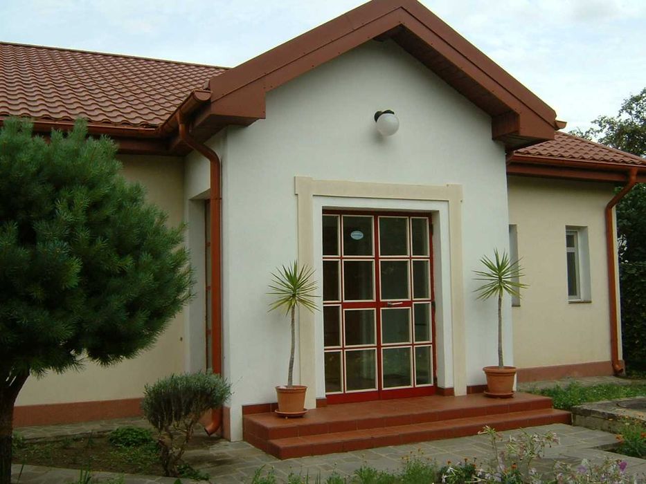 Vand casa parter in Otopeni - cartier Ferme