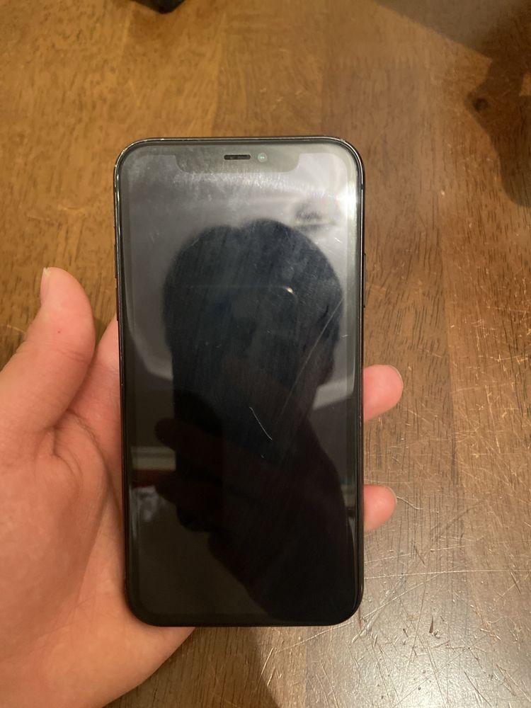 iphone 11 продается