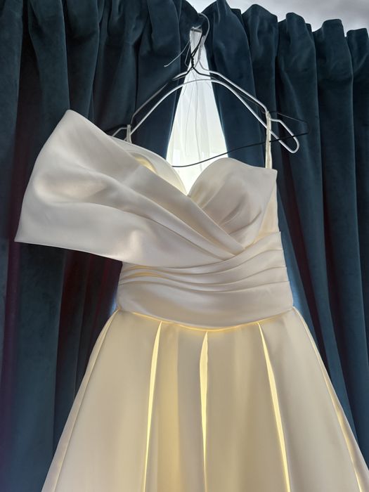 Rochie de mireasa (tafta)