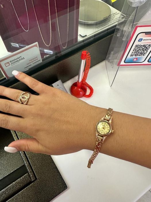 Золотые часы 585 пробы