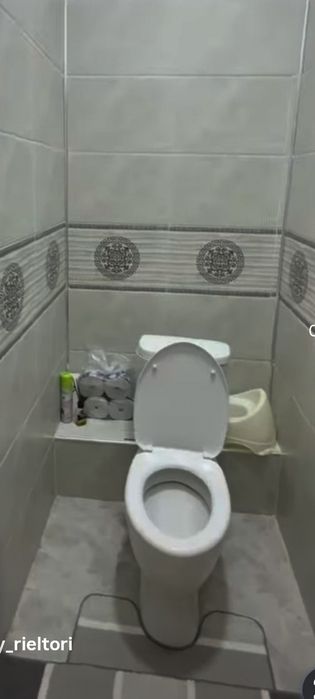 Таза 3-магазин алдындагы И.Каримов 76дом .599млн келисимли