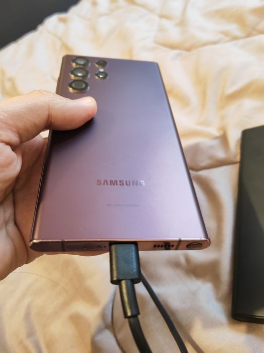 iPhone 15 și Samsung S22 Ultra 12/256 gb