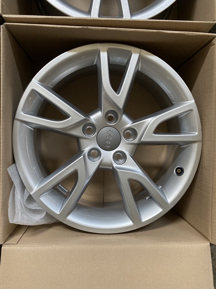 Set 5 Jante noi ORIGINALE Audi r17 5x112