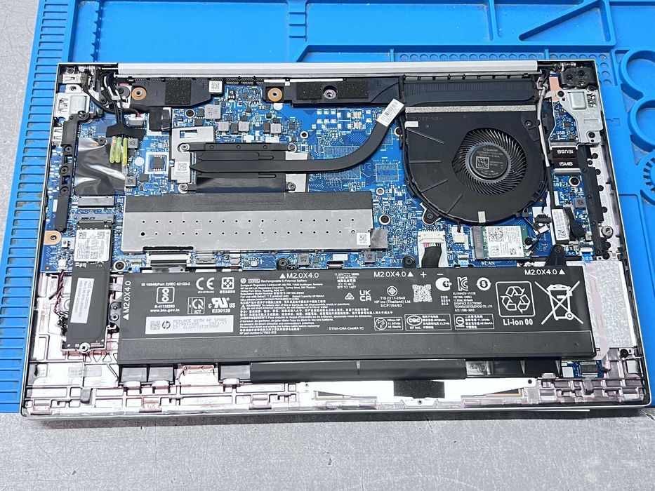 Реновиран лаптоп HP EliteBook 850 G8 i5-1135G7 16GB 260GB/ Гаранция