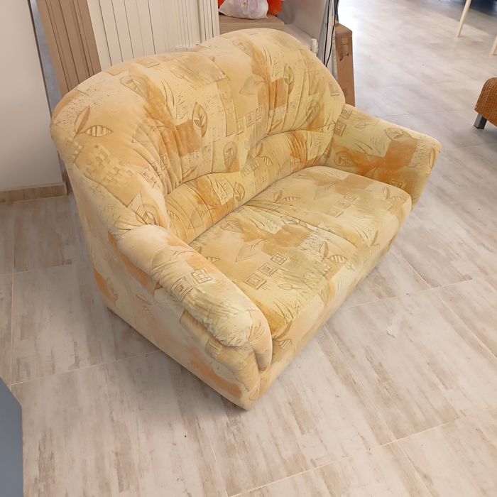 Двоен диван с подлакътници