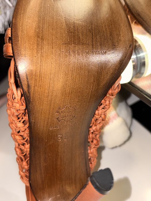 Tocuri vintage Gianfranco Ferré – mărimea 36