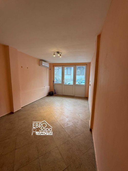 Продава се Магазин в Стара Загора, Център - 18 кв.м за 1723 €/кв.м - Снимка #2