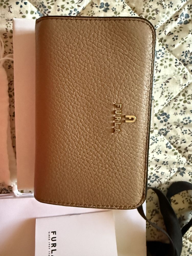 Дамски кожен портфейл FURLA