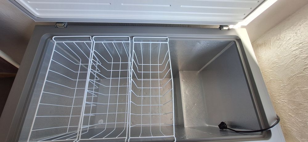 Продам 2 морозильника  в отлично состояние.